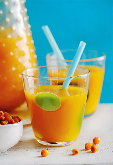 Облепихово-имбирный напиток с медом