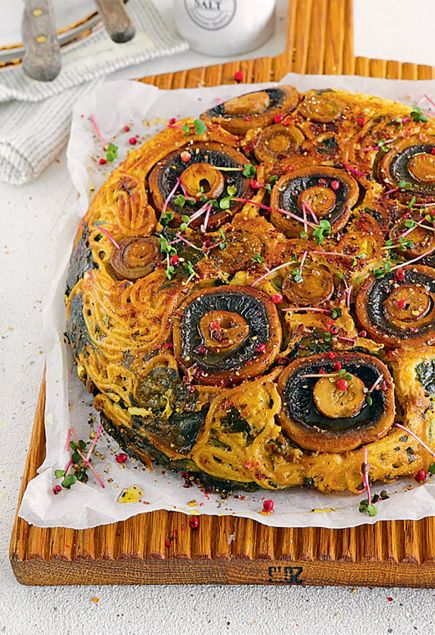 Пирог из спагетти с шампиньонами