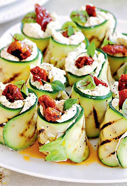 Рулетики с брынзой и томатами