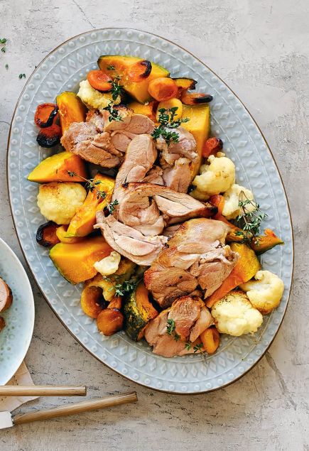 филе индейки конфи с тыквой, цветной капустой и курагой