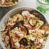 Салат с булгуром, баклажанами и редисом