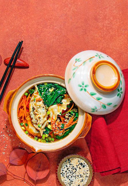 Суп с дамплингами и шпинатом